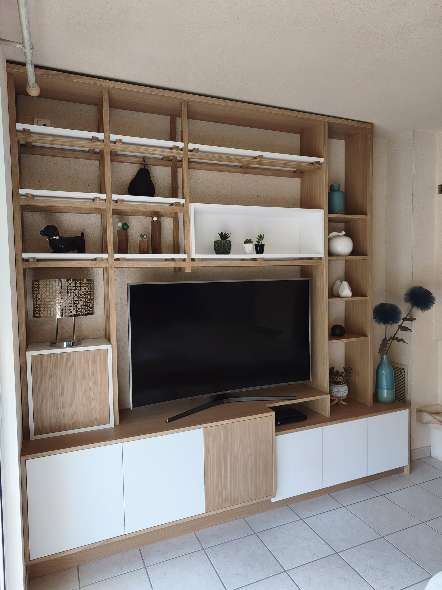 Meuble TV avec bibliothèque sur mesure en bois, D'Créa