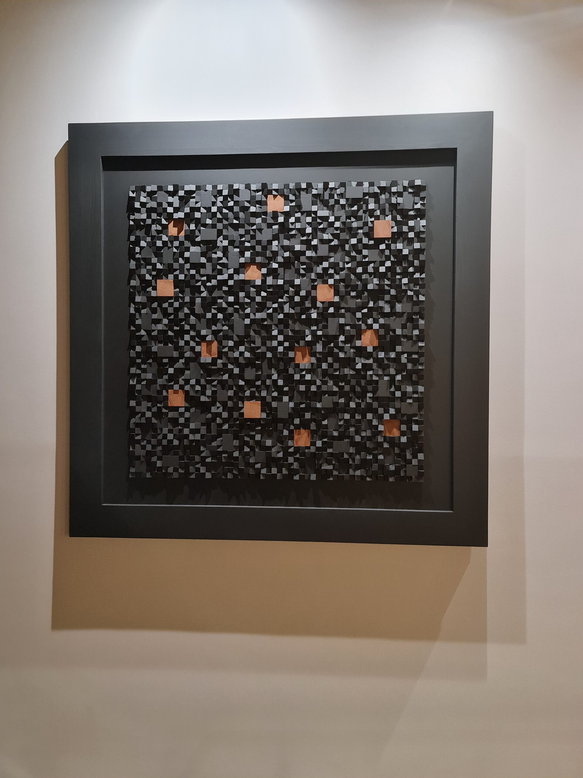 Tableau Pixel N°8, mosaïque de résineux noir et carrelets d'orme, D'Créa