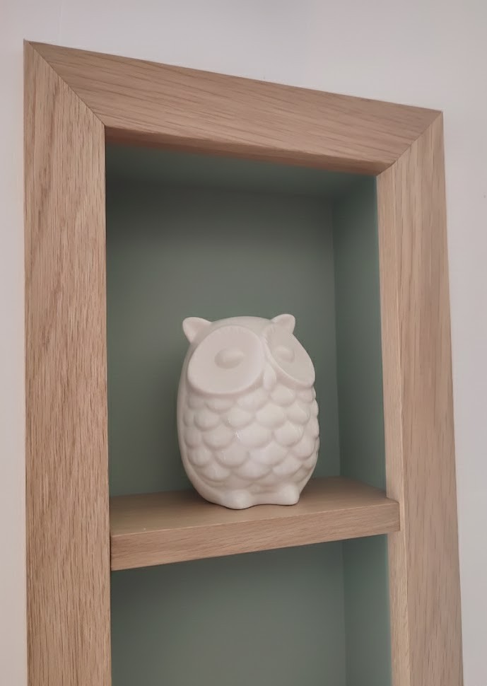 Niche technique encastrée en MDF laqué et chêne verni, D'Créa